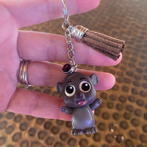 Disney Accessories - Disney’s Bali keychain